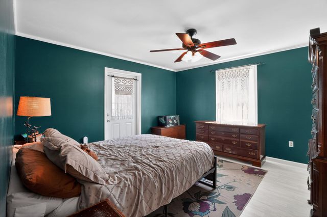 728 S WARRINGTON AVE, Cinnaminson, NJ 08077