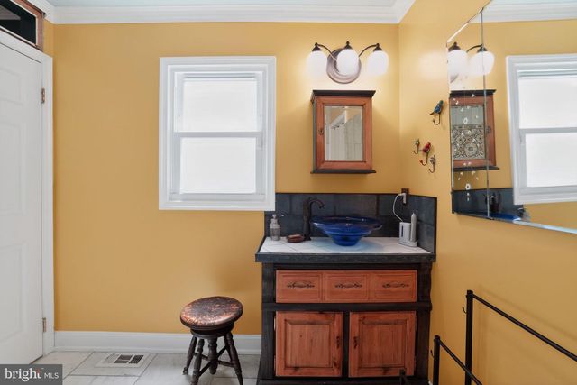 728 S WARRINGTON AVE, Cinnaminson, NJ 08077