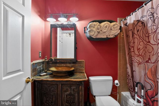 728 S WARRINGTON AVE, Cinnaminson, NJ 08077