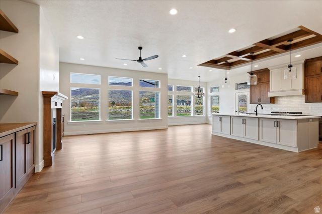 442 W RANDYS CT, Farmington, UT 84025