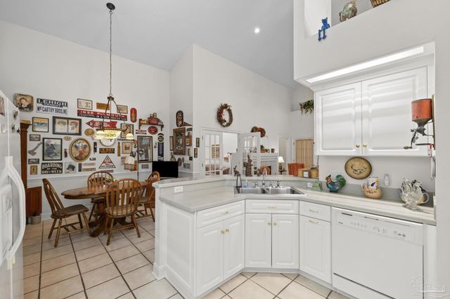 9740 Limpkin Ln, Pensacola, FL 32507