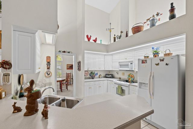 9740 Limpkin Ln, Pensacola, FL 32507