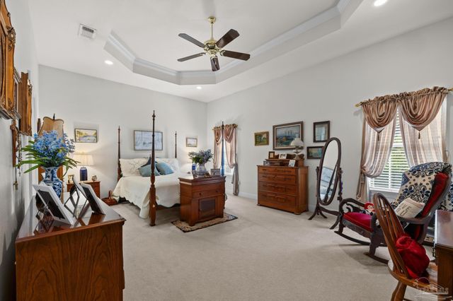 9740 Limpkin Ln, Pensacola, FL 32507