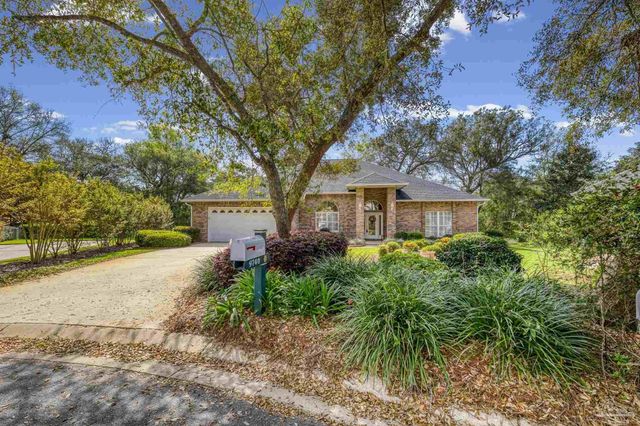 9740 Limpkin Ln, Pensacola, FL 32507