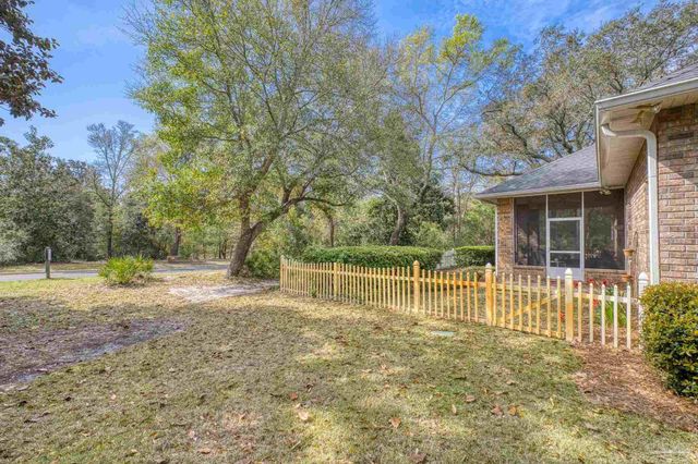 9740 Limpkin Ln, Pensacola, FL 32507