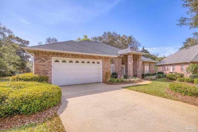 9740 Limpkin Ln, Pensacola, FL 32507