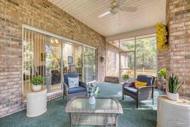 9740 Limpkin Ln, Pensacola, FL 32507