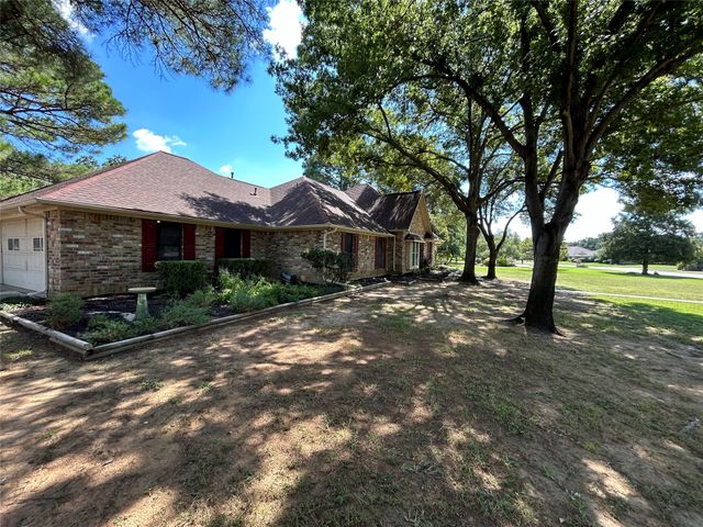 3601 Montecito Drive, Denton, TX 76205