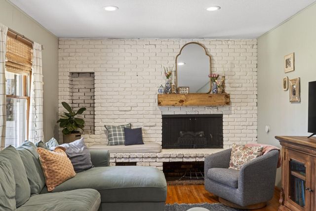 8225 Niagara Lane N, Maple Grove, MN 55311