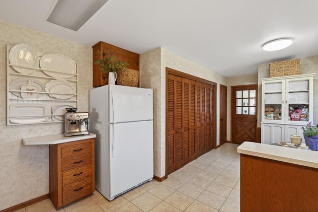 8225 Niagara Lane N, Maple Grove, MN 55311