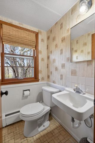 8225 Niagara Lane N, Maple Grove, MN 55311