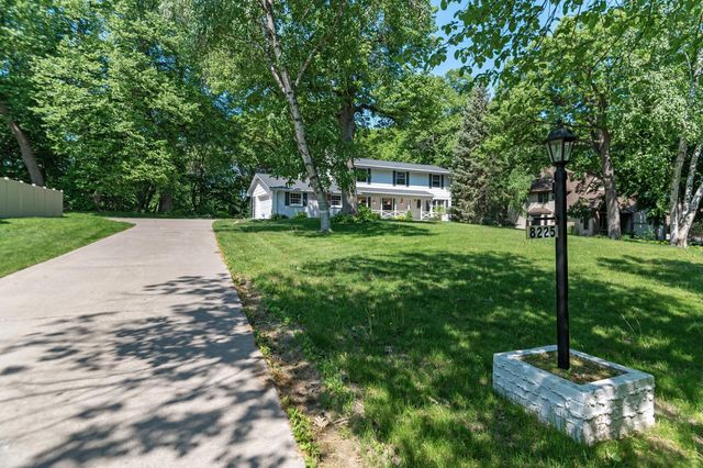 8225 Niagara Lane N, Maple Grove, MN 55311