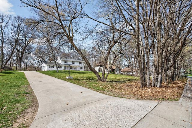 8225 Niagara Lane N, Maple Grove, MN 55311