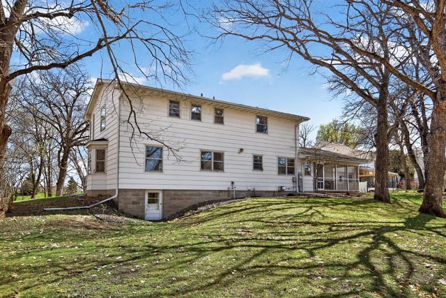 8225 Niagara Lane N, Maple Grove, MN 55311