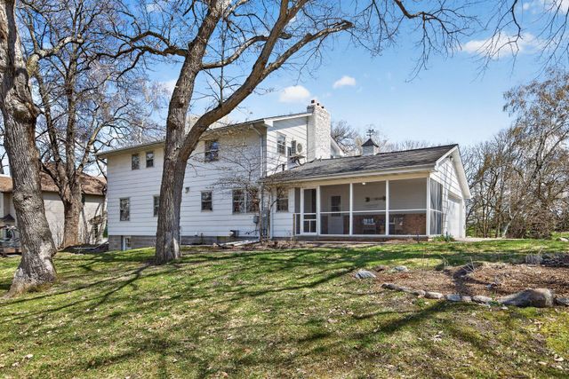 8225 Niagara Lane N, Maple Grove, MN 55311