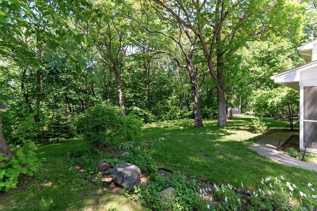 8225 Niagara Lane N, Maple Grove, MN 55311