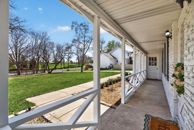 8225 Niagara Lane N, Maple Grove, MN 55311