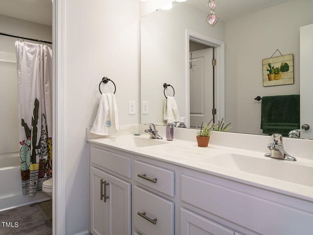 7218 Cabernet Franc Drive, Willow Springs, NC 27592