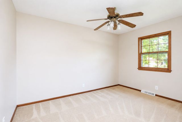 3231 Summit Vista Drive, Des Moines, IA 50321