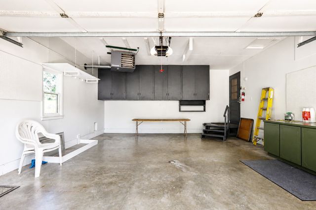 3231 Summit Vista Drive, Des Moines, IA 50321