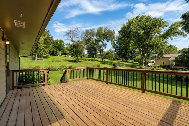 3231 Summit Vista Drive, Des Moines, IA 50321