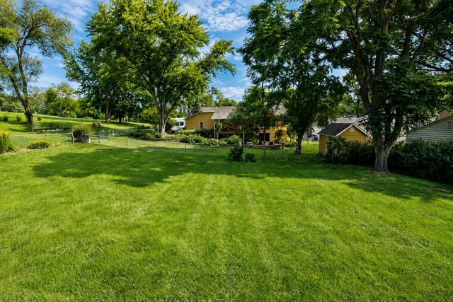 3231 Summit Vista Drive, Des Moines, IA 50321