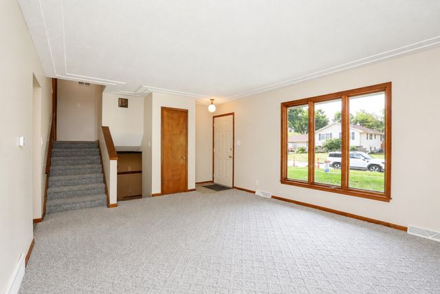 3231 Summit Vista Drive, Des Moines, IA 50321