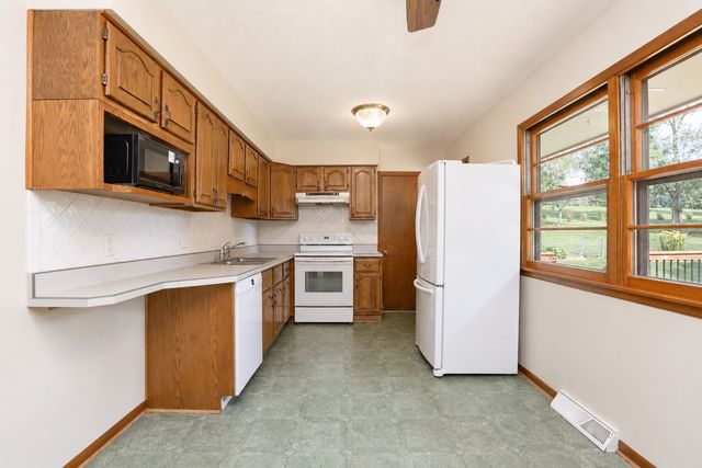 3231 Summit Vista Drive, Des Moines, IA 50321