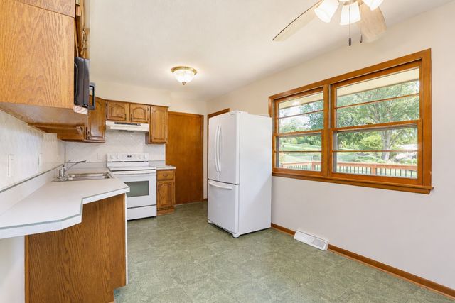 3231 Summit Vista Drive, Des Moines, IA 50321