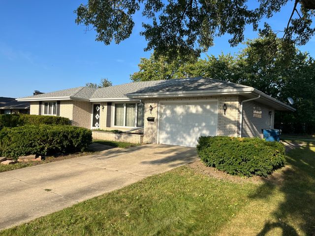 1620 Barthelone Street, Crest Hill, IL 60403