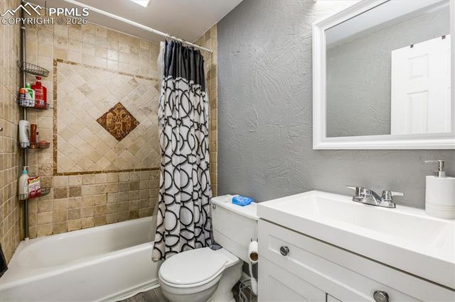 13937 E Bails Place, Aurora, CO 80012