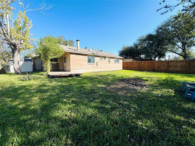 12791 Lake Conroe Hills Drive, Willis, TX 77318