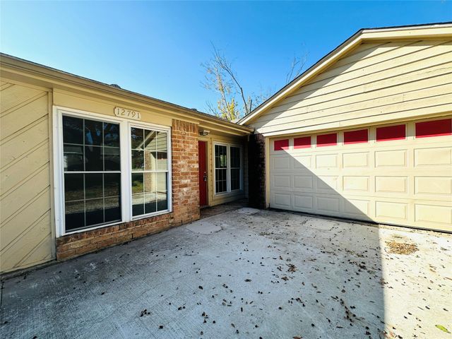 12791 Lake Conroe Hills Drive, Willis, TX 77318