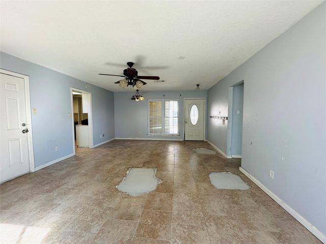 12791 Lake Conroe Hills Drive, Willis, TX 77318