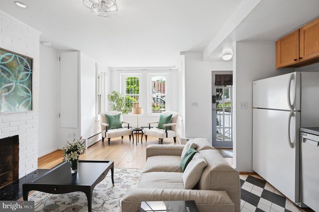 406 10TH ST SE, Washington, DC 20003