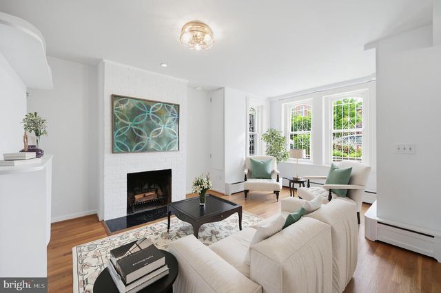 406 10TH ST SE, Washington, DC 20003