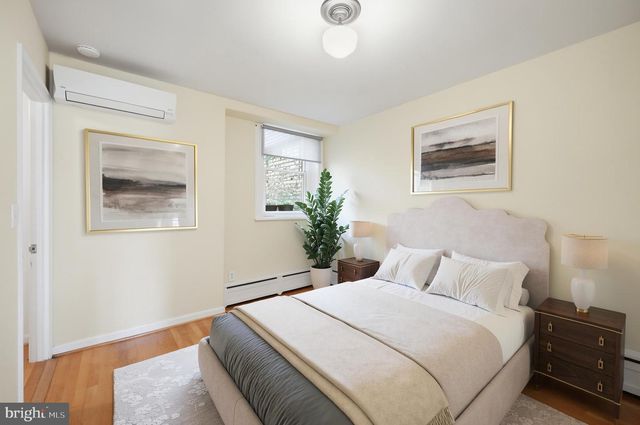 406 10TH ST SE, Washington, DC 20003