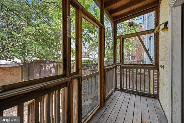 406 10TH ST SE, Washington, DC 20003