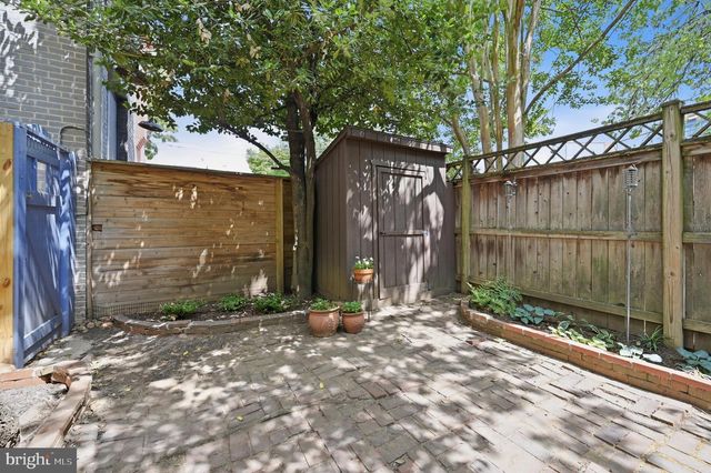 406 10TH ST SE, Washington, DC 20003