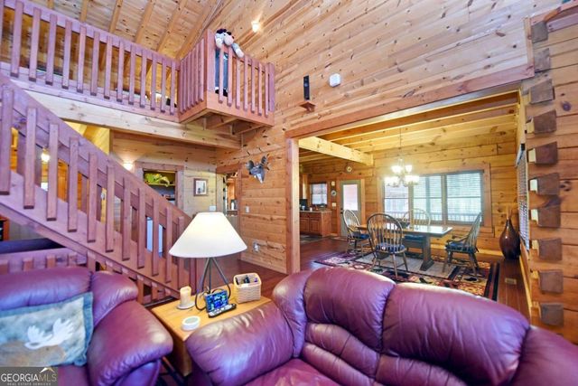 327 Prospectors Pass, Ellijay, GA 30536
