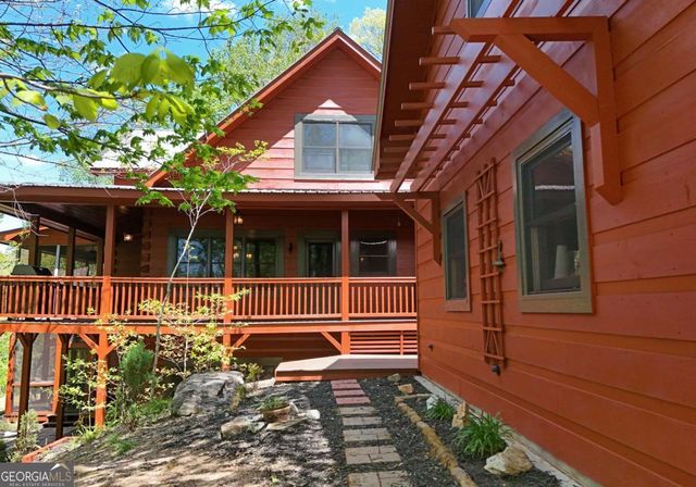 327 Prospectors Pass, Ellijay, GA 30536