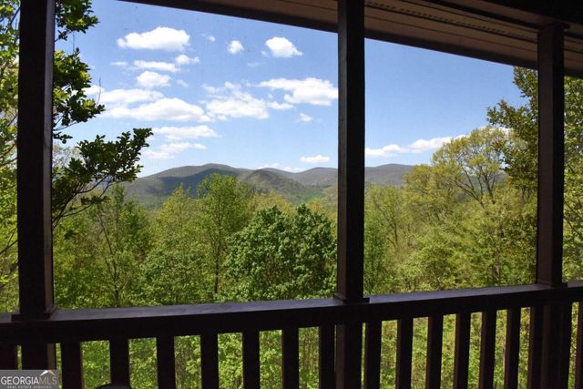 327 Prospectors Pass, Ellijay, GA 30536