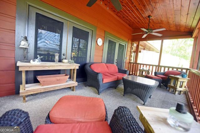 327 Prospectors Pass, Ellijay, GA 30536