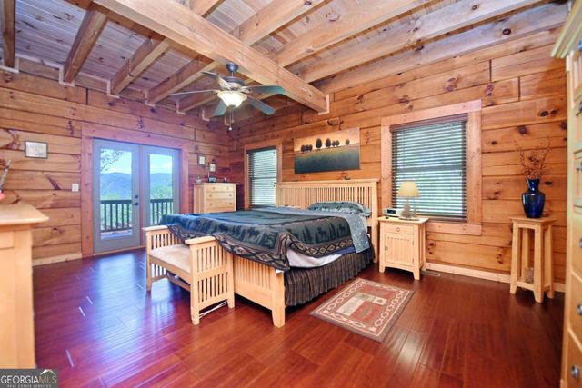 327 Prospectors Pass, Ellijay, GA 30536