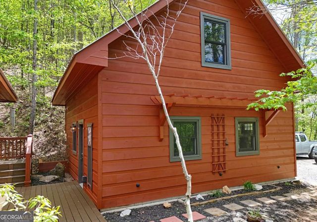 327 Prospectors Pass, Ellijay, GA 30536