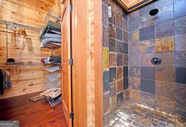 327 Prospectors Pass, Ellijay, GA 30536