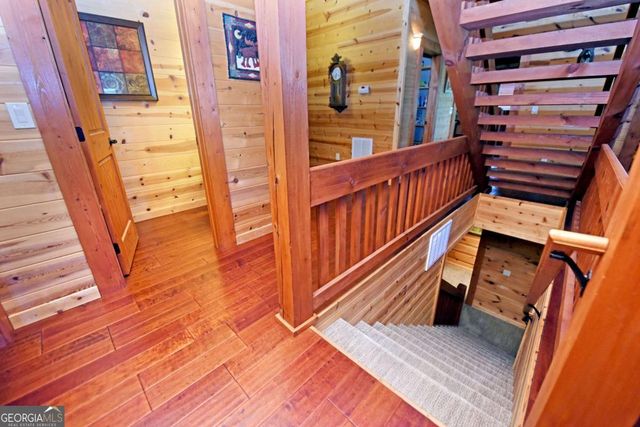327 Prospectors Pass, Ellijay, GA 30536