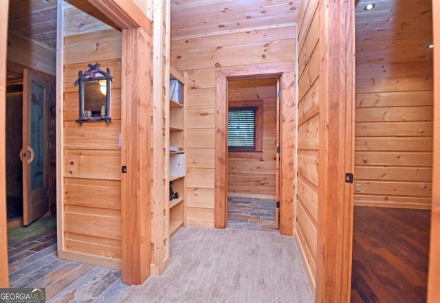 327 Prospectors Pass, Ellijay, GA 30536