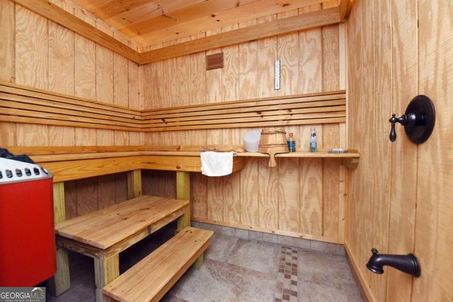 327 Prospectors Pass, Ellijay, GA 30536