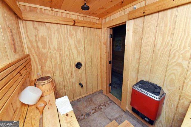 327 Prospectors Pass, Ellijay, GA 30536